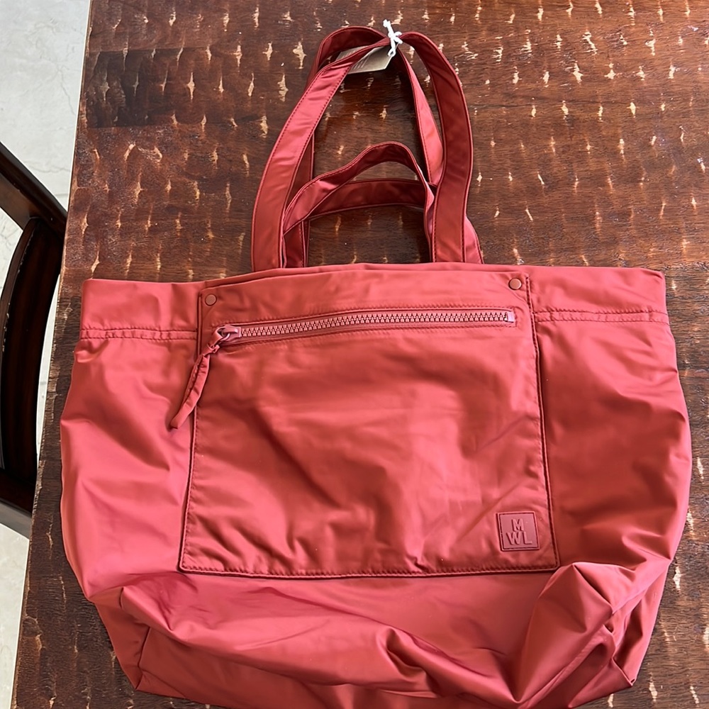 Madewell Travel tote with laptop padding. NWT.